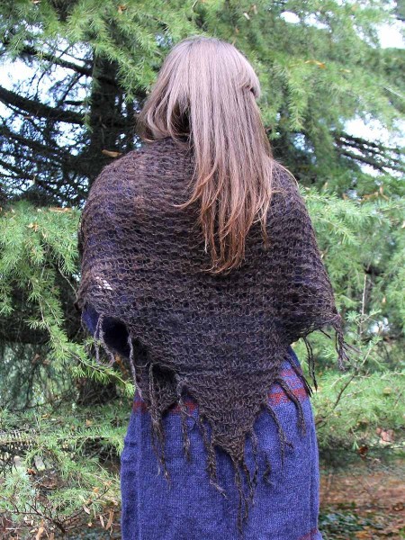 Minimalist-Womens-Alpaca-Shawls-Milonga