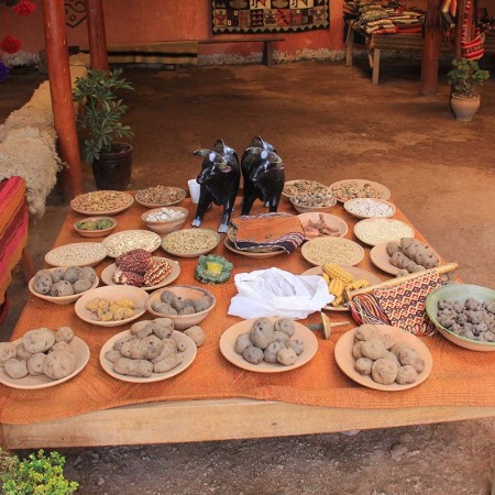 Boho-Peruvian-textiles-plant-based-dyes