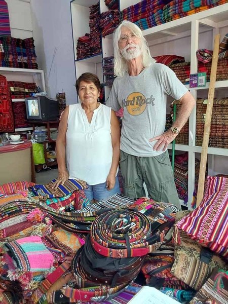 Sustainable-Fashion-and-Peruvian-artisans Sustainable-Fashion-and-Peruvian-artisans
