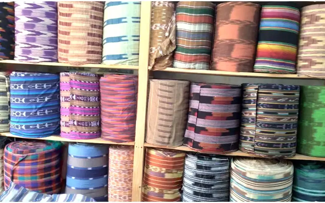 Summer fashion in boho style: 1° tradition, 2° ethnic fabrics