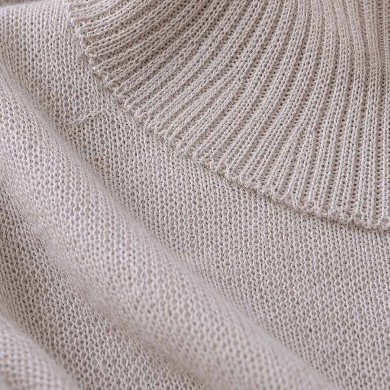 Alpaca knitwear: baby alpaca jumper with 2/16 yarn Baby alpaca jumper made with fine 2/16 yarn and lightweight knit
